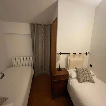 Casa Vella Popaire Apartamento *